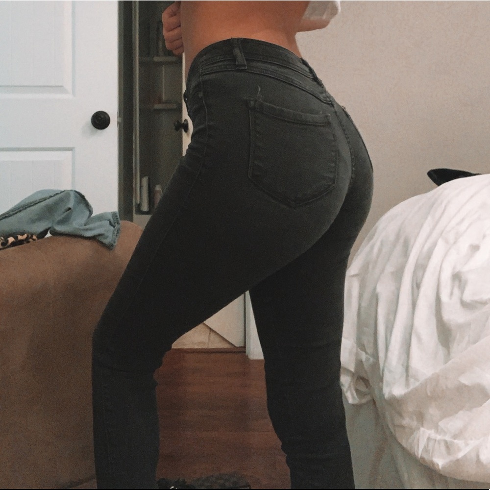 Black Skinny Jeans